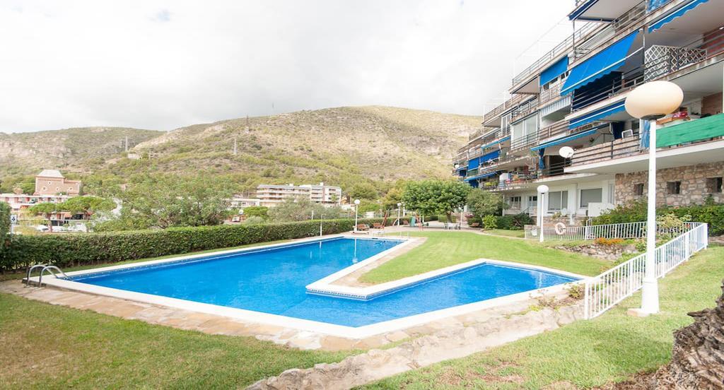 Apartamento Reisol Castelldefels Ngoại thất bức ảnh